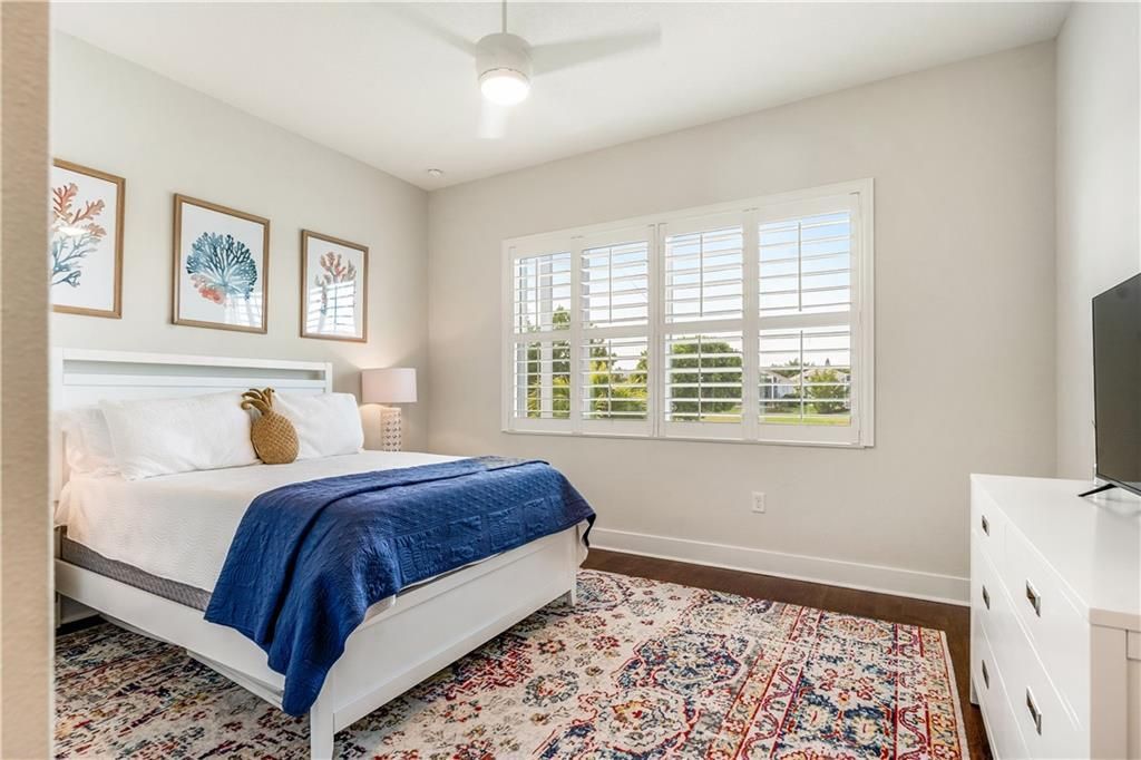 Active With Contract: $1,350,000 (3 beds, 3 baths, 2578 Square Feet)