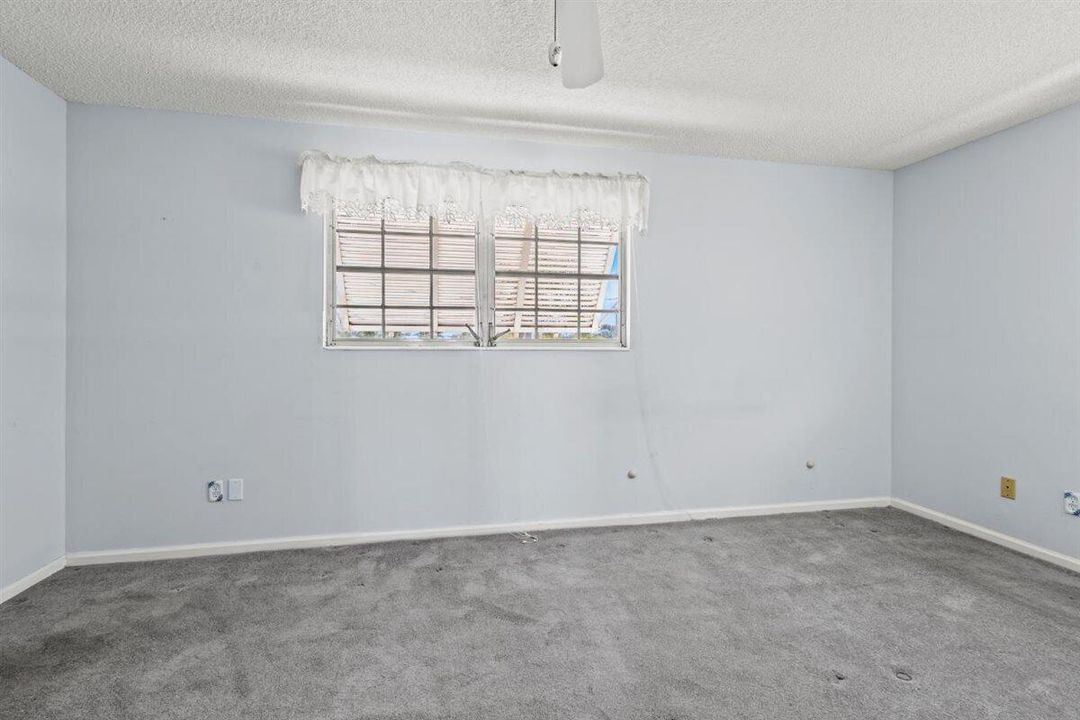 En Venta: $1,250,000 (3 camas, 2 baños, 1786 Pies cuadrados)