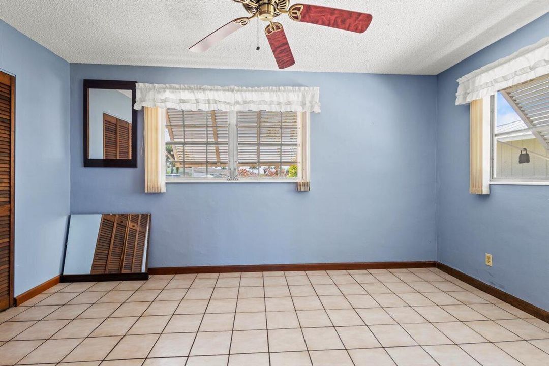 En Venta: $1,250,000 (3 camas, 2 baños, 1786 Pies cuadrados)