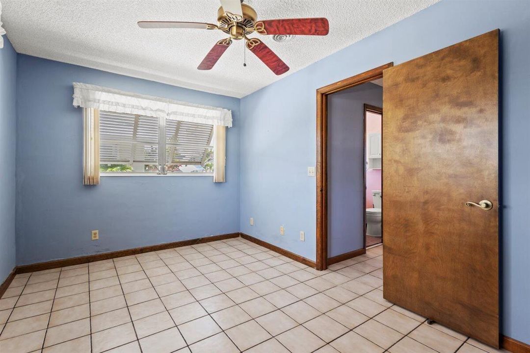 En Venta: $1,250,000 (3 camas, 2 baños, 1786 Pies cuadrados)