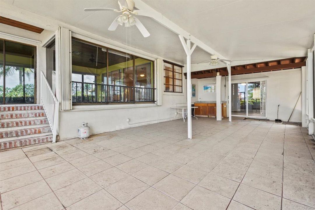 En Venta: $1,250,000 (3 camas, 2 baños, 1786 Pies cuadrados)