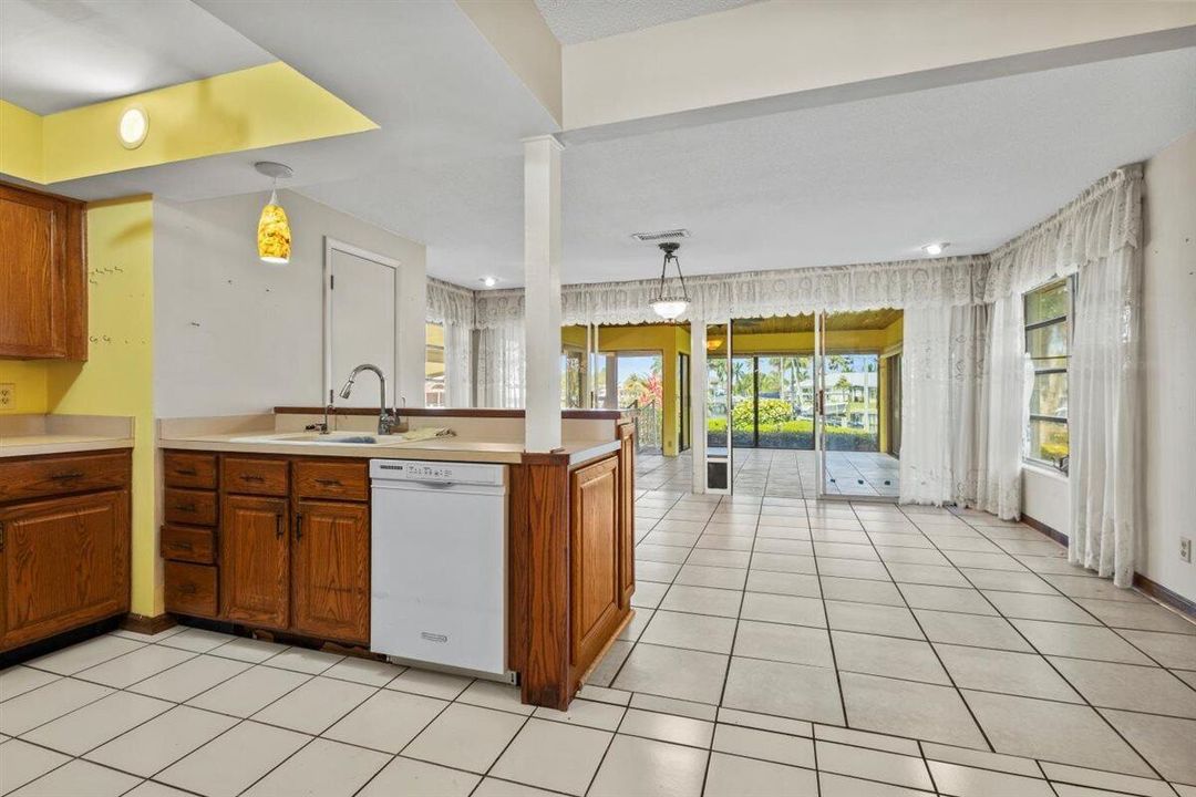 En Venta: $1,250,000 (3 camas, 2 baños, 1786 Pies cuadrados)
