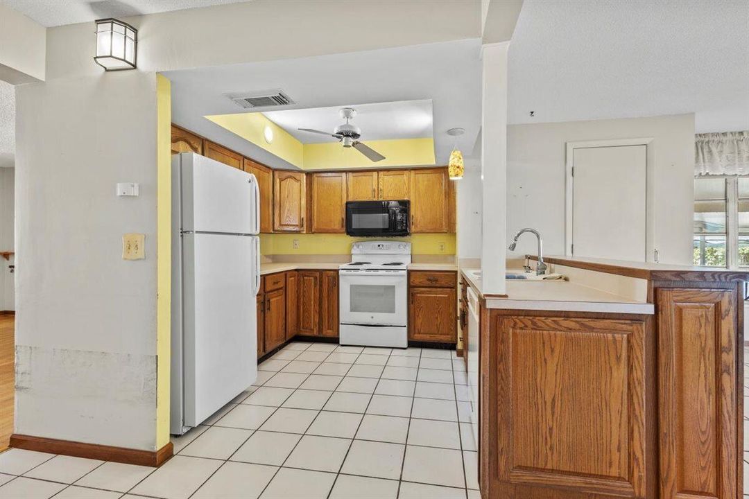 En Venta: $1,250,000 (3 camas, 2 baños, 1786 Pies cuadrados)