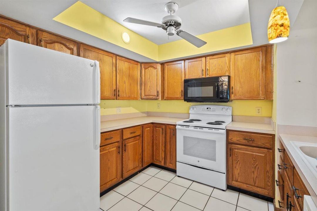 En Venta: $1,250,000 (3 camas, 2 baños, 1786 Pies cuadrados)
