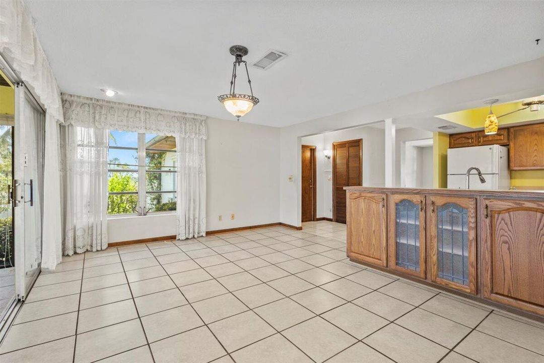 En Venta: $1,250,000 (3 camas, 2 baños, 1786 Pies cuadrados)