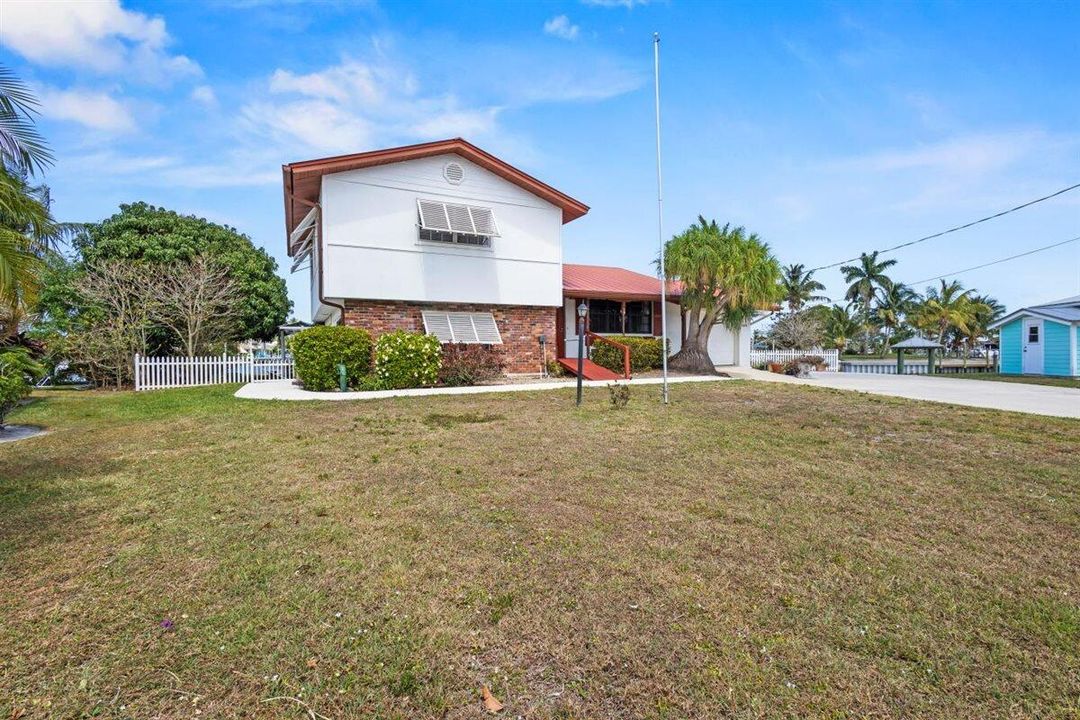 En Venta: $1,250,000 (3 camas, 2 baños, 1786 Pies cuadrados)