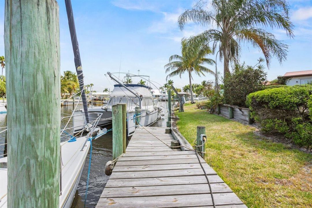 En Venta: $1,250,000 (3 camas, 2 baños, 1786 Pies cuadrados)