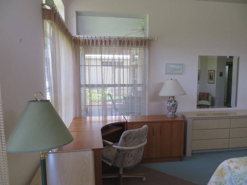 For Sale: $399,900 (3 beds, 2 baths, 2017 Square Feet)