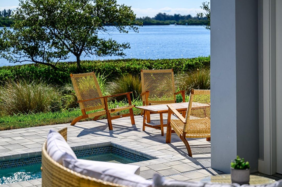 На продажу: $2,999,000 (4 спален, 4 ванн, 3501 Квадратных фут)