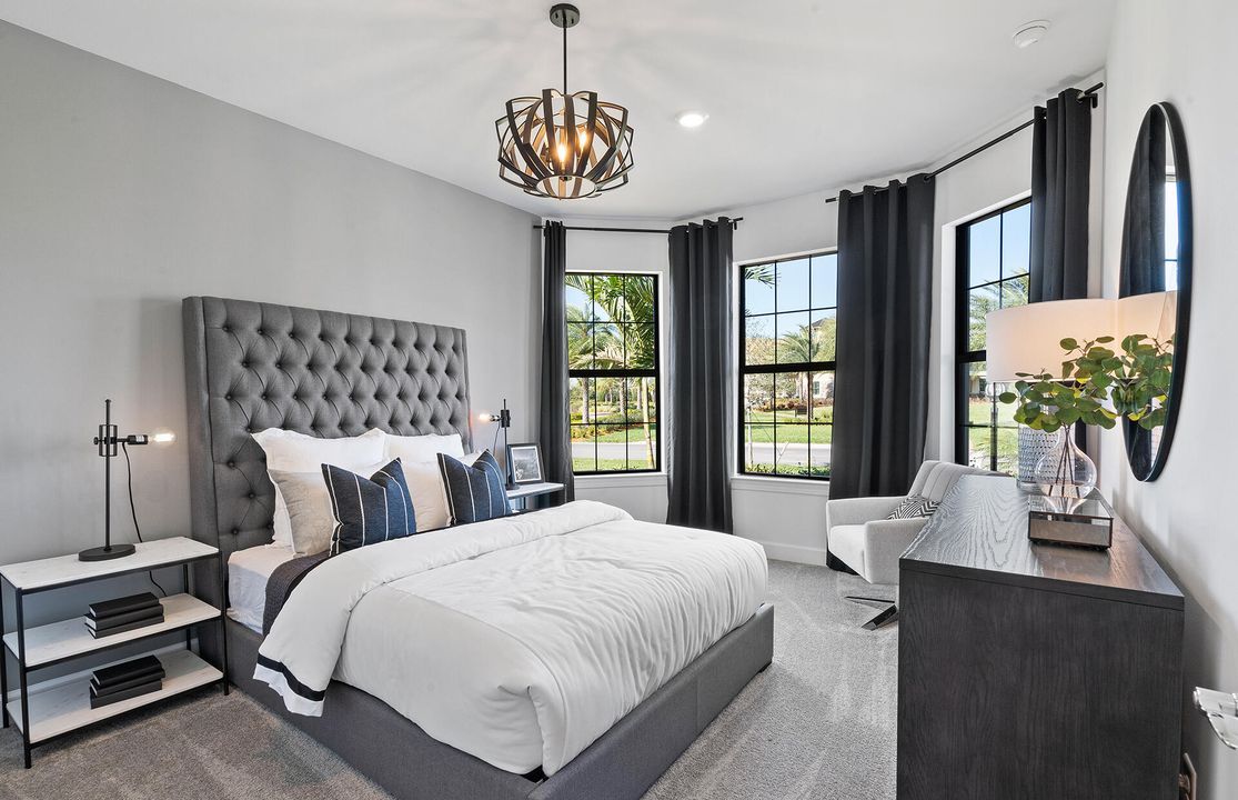 Active With Contract: $797,075 (3 beds, 3 baths, 2185 Square Feet)