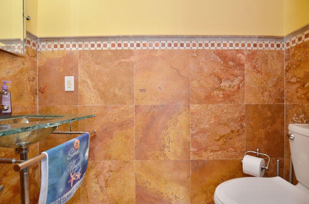 На продажу: $1,250,000 (5 спален, 3 ванн, 3505 Квадратных фут)