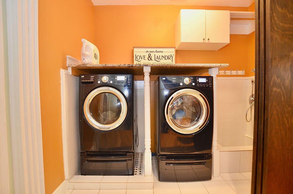 На продажу: $1,250,000 (5 спален, 3 ванн, 3505 Квадратных фут)