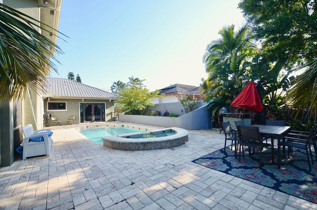 На продажу: $1,250,000 (5 спален, 3 ванн, 3505 Квадратных фут)