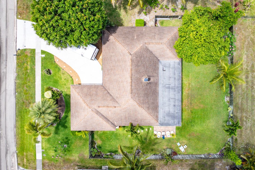 合同活跃: $549,000 (3 贝兹, 2 浴室, 1874 平方英尺)