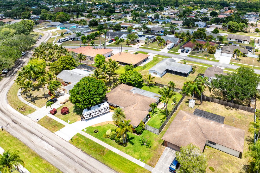 合同活跃: $549,000 (3 贝兹, 2 浴室, 1874 平方英尺)