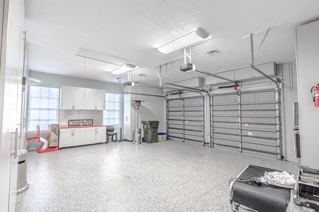 В аренду: $20,000 (5 спален, 4 ванн, 3598 Квадратных фут)