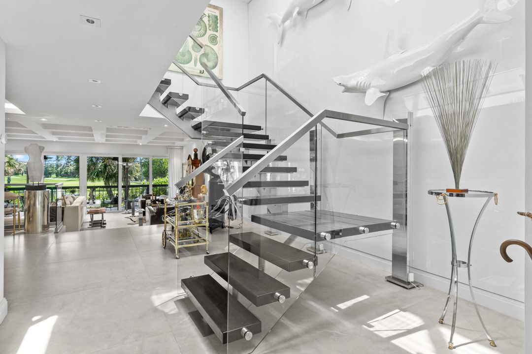 For Rent: $28,500 (3 beds, 2 baths, 2810 Square Feet)