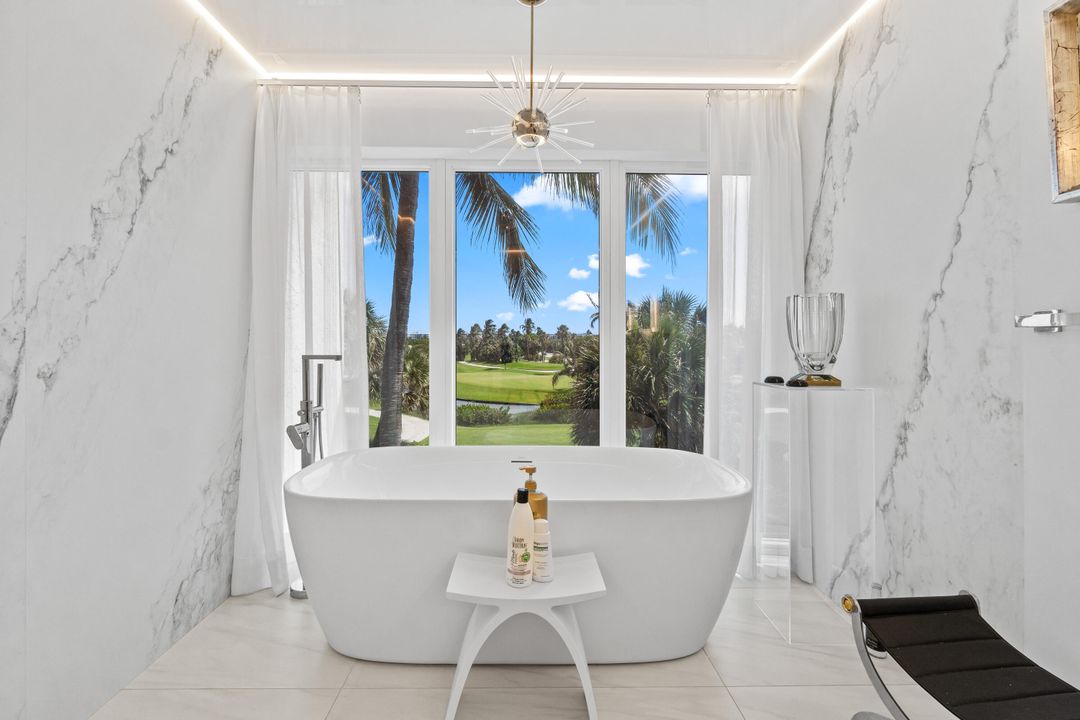 For Rent: $28,500 (3 beds, 2 baths, 2810 Square Feet)