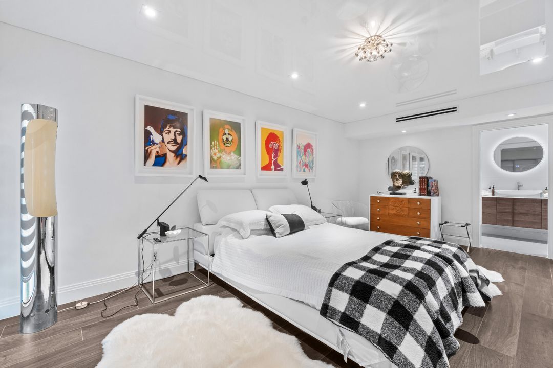 For Rent: $28,500 (3 beds, 2 baths, 2810 Square Feet)