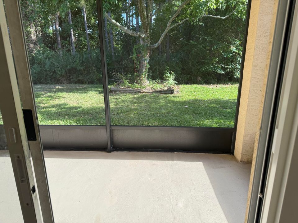 На продажу: $332,500 (2 спален, 2 ванн, 1482 Квадратных фут)