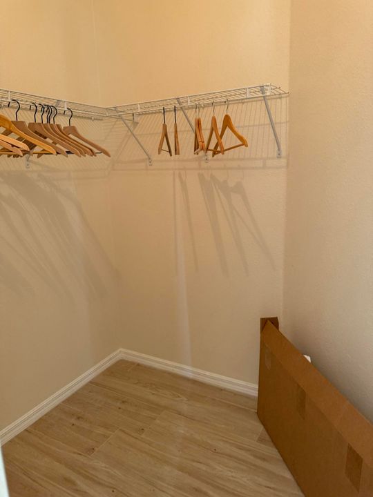 На продажу: $332,500 (2 спален, 2 ванн, 1482 Квадратных фут)