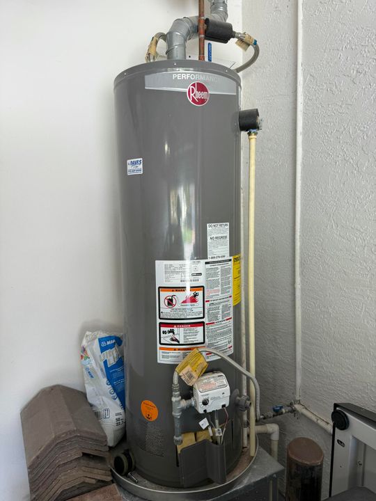 На продажу: $332,500 (2 спален, 2 ванн, 1482 Квадратных фут)