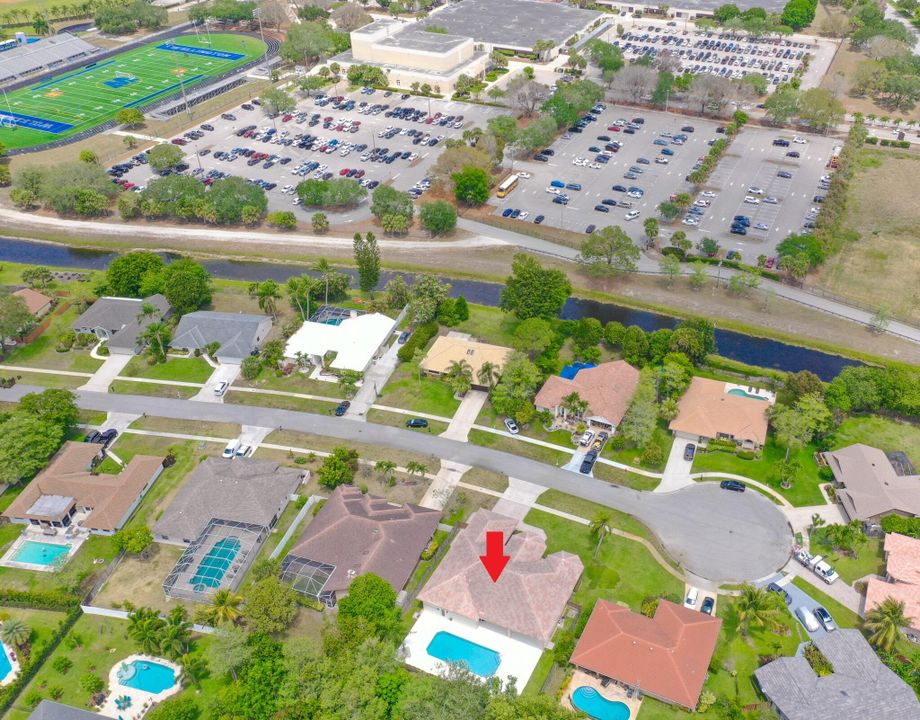 For Sale: $900,000 (4 beds, 3 baths, 2942 Square Feet)