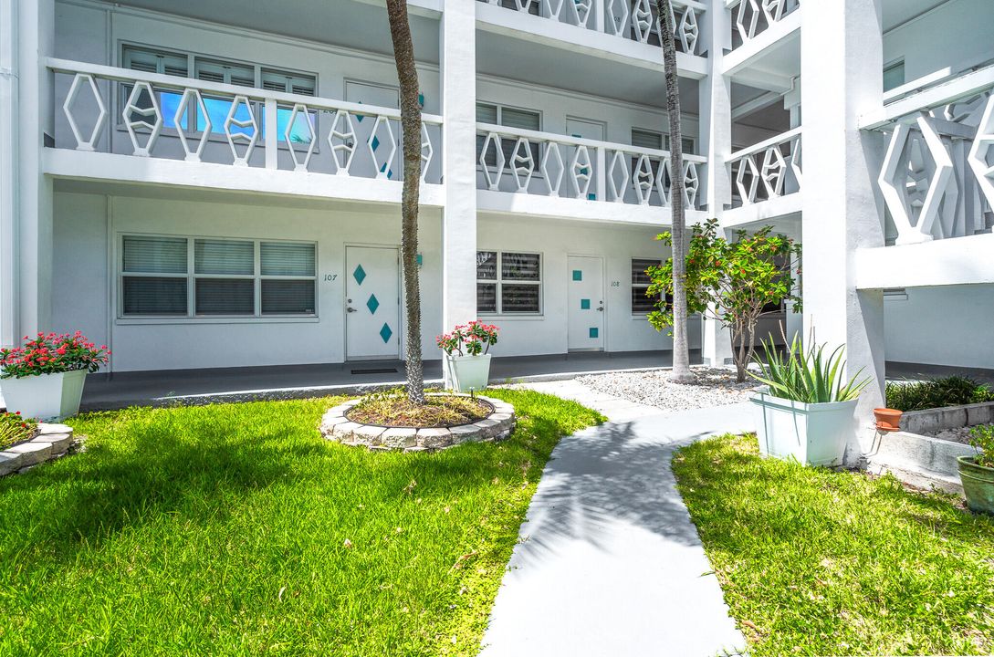 待售: $154,500 (1 贝兹, 1 浴室, 650 平方英尺)