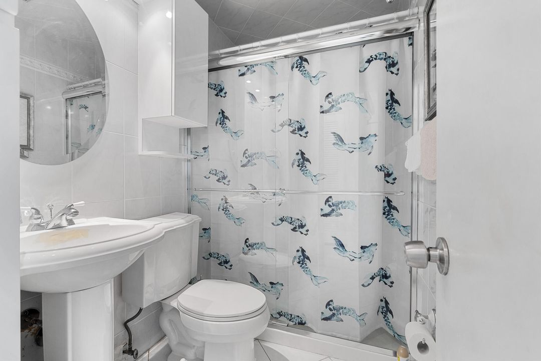 待售: $154,500 (1 贝兹, 1 浴室, 650 平方英尺)