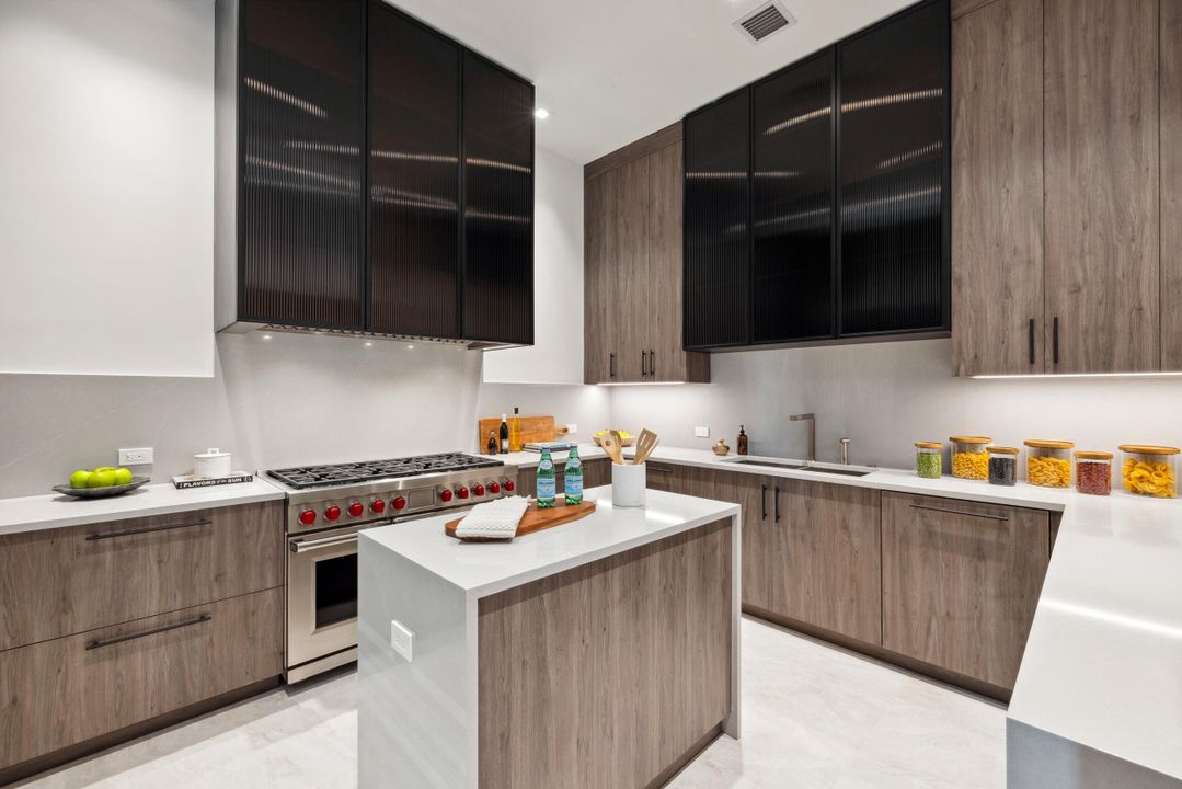 En Venta: $38,500,000 (7 camas, 8 baños, 10706 Pies cuadrados)