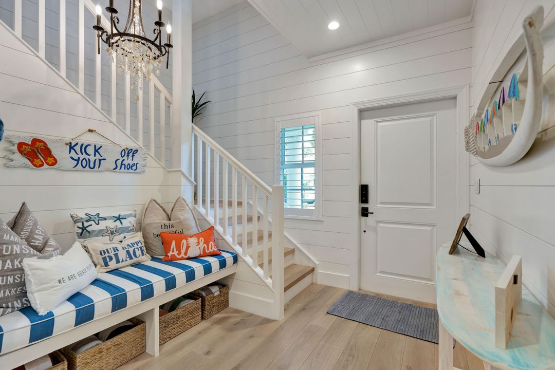 For Sale: $3,100,000 (3 beds, 3 baths, 2825 Square Feet)