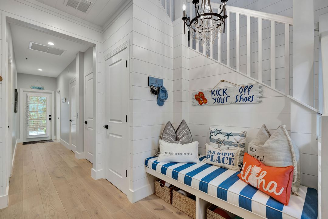 For Sale: $3,100,000 (3 beds, 3 baths, 2825 Square Feet)