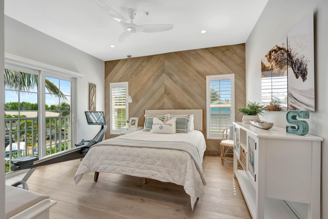 For Sale: $3,100,000 (3 beds, 3 baths, 2825 Square Feet)