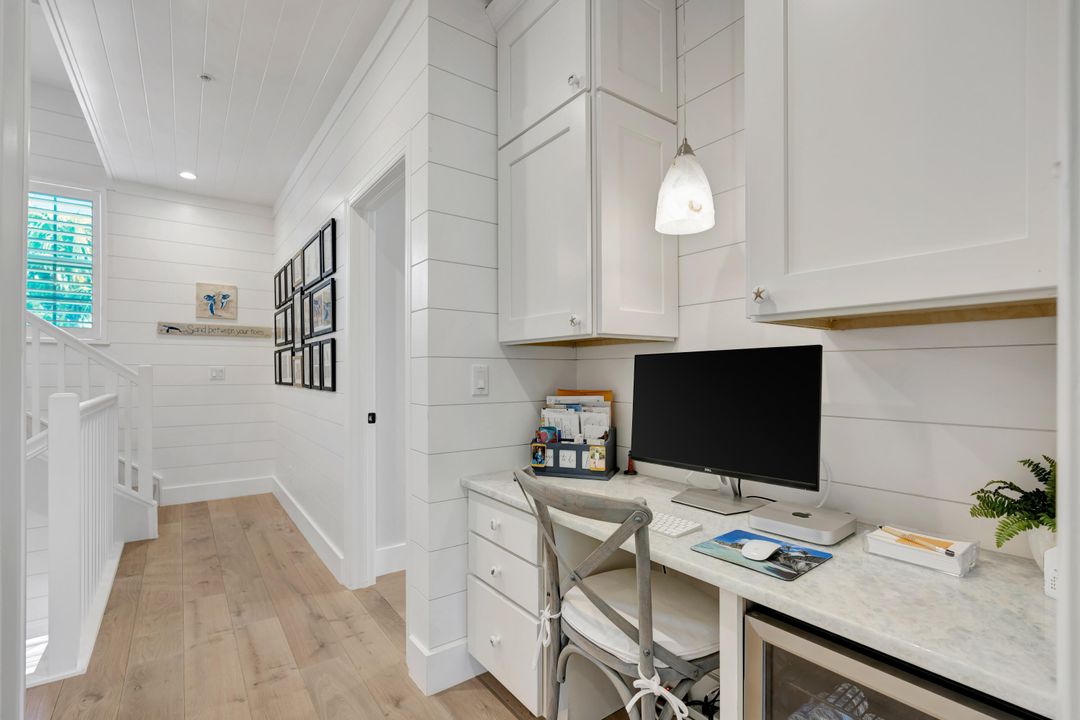 For Sale: $3,100,000 (3 beds, 3 baths, 2825 Square Feet)