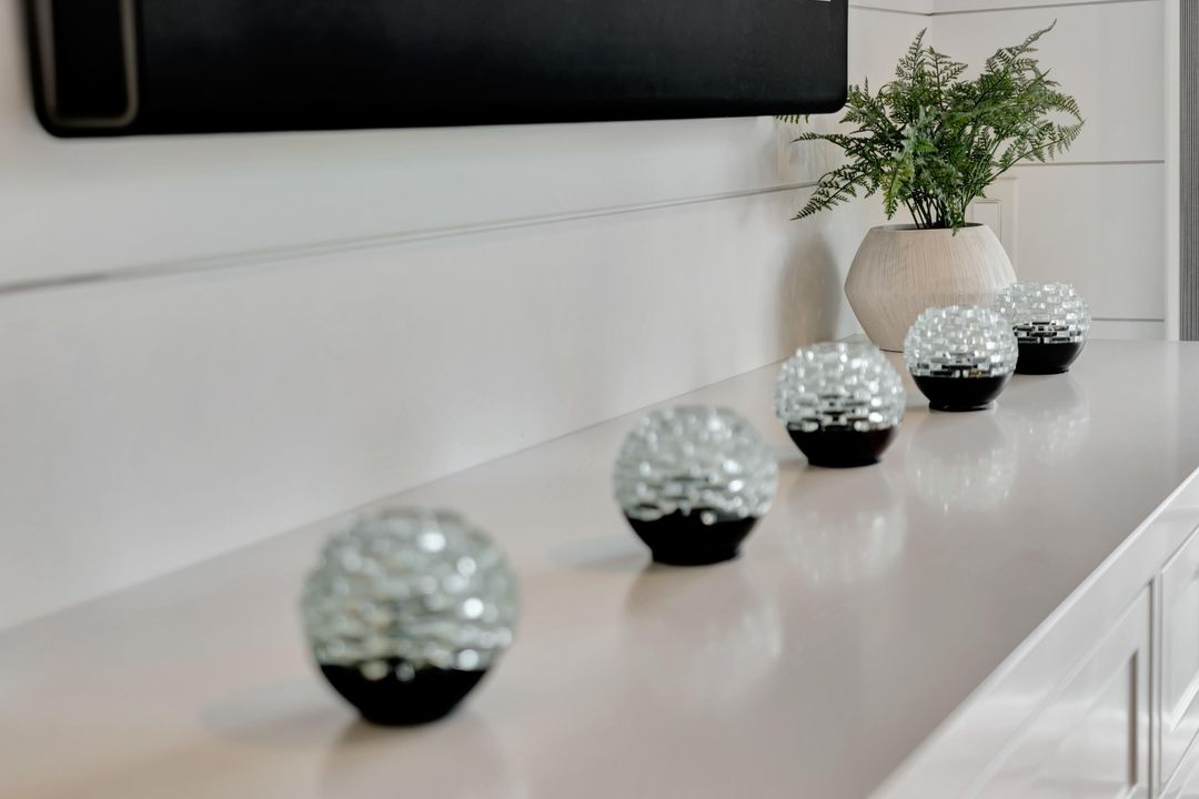 For Sale: $3,100,000 (3 beds, 3 baths, 2825 Square Feet)