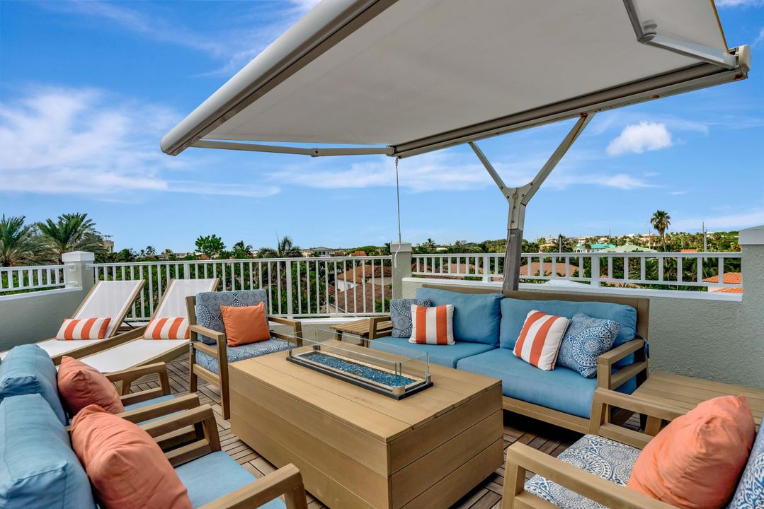 For Sale: $3,100,000 (3 beds, 3 baths, 2825 Square Feet)