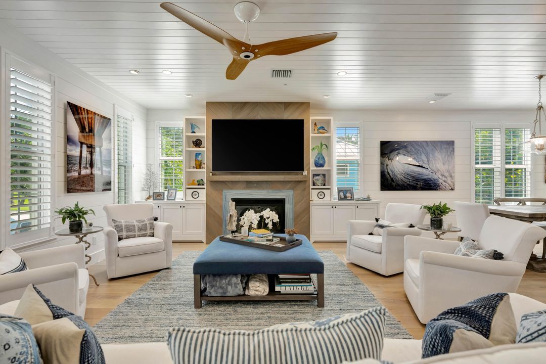 For Sale: $3,100,000 (3 beds, 3 baths, 2825 Square Feet)