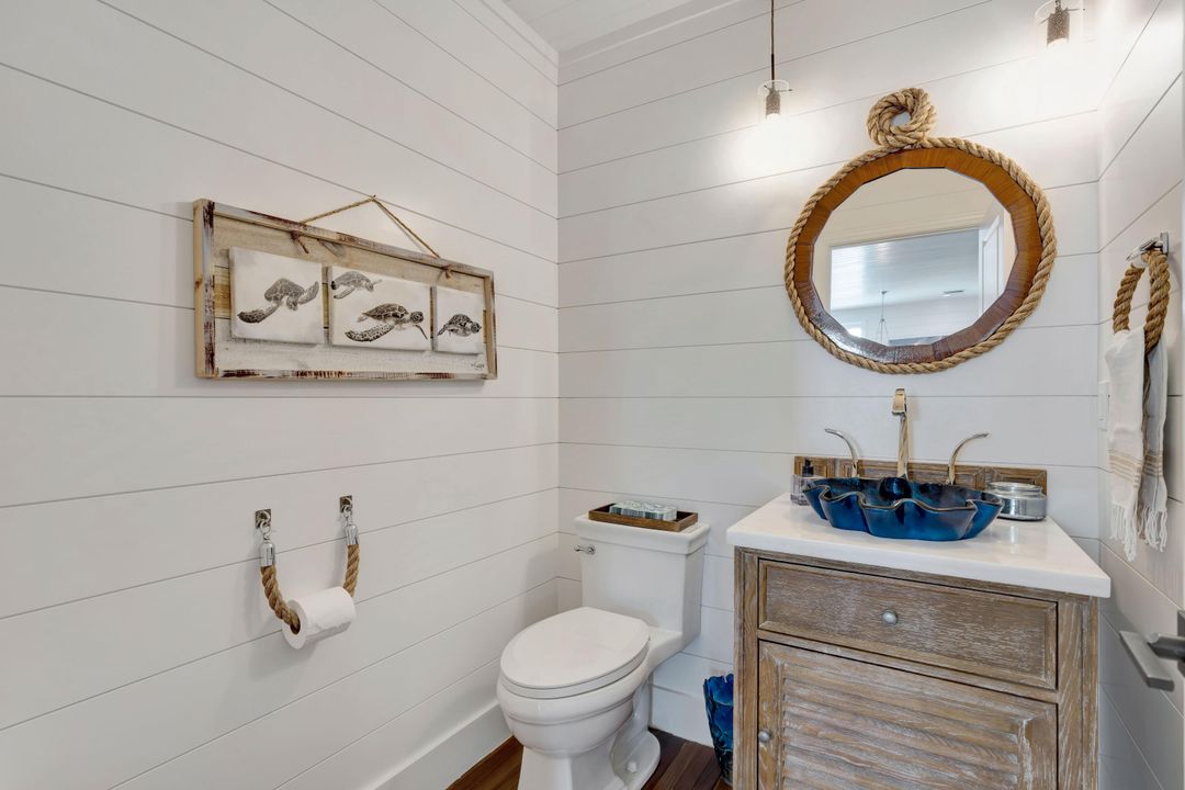 For Sale: $3,100,000 (3 beds, 3 baths, 2825 Square Feet)