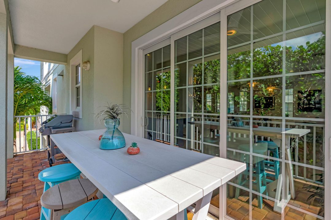 For Sale: $3,100,000 (3 beds, 3 baths, 2825 Square Feet)