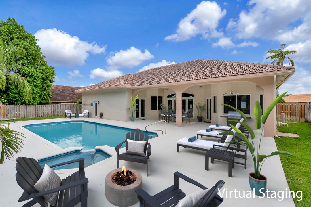 For Sale: $900,000 (4 beds, 3 baths, 2942 Square Feet)