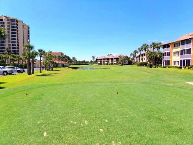 Active With Contract: $207,000 (1 beds, 1 baths, 689 Square Feet)