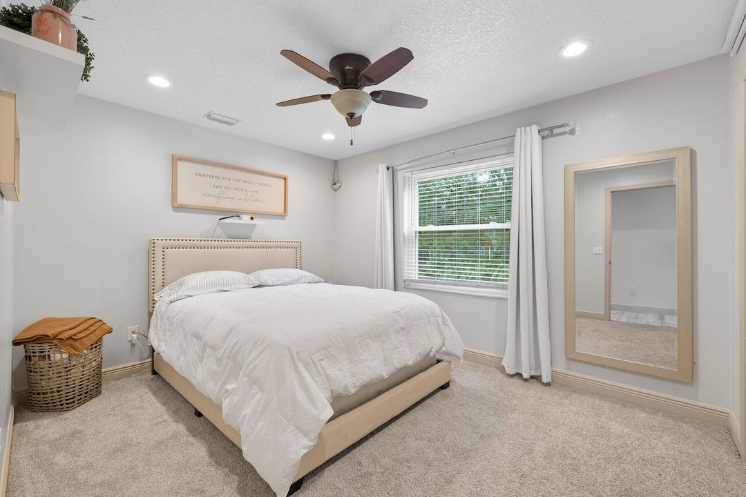 Active With Contract: $10,000 (4 beds, 2 baths, 2815 Square Feet)