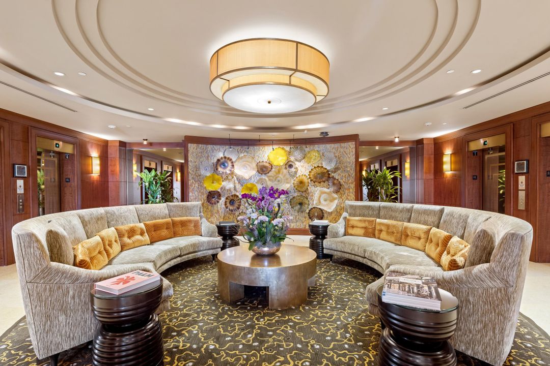 Под контрактом: $7,695,000 (4 спален, 4 ванн, 4482 Квадратных фут)