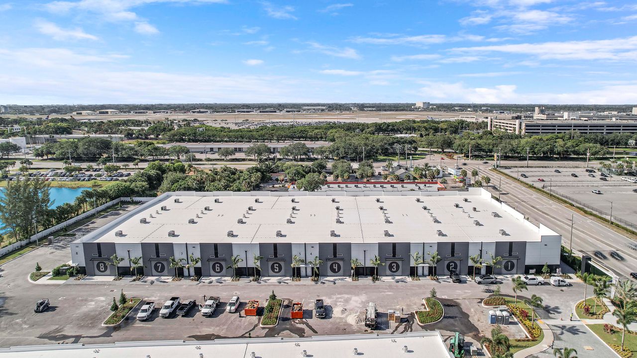 На продажу: $33,000,000 (0 спален, 0 ванн, 81992 Квадратных фут)