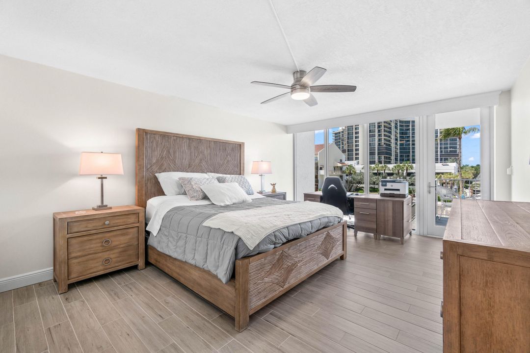 Под контрактом: $695,000 (2 спален, 2 ванн, 1372 Квадратных фут)