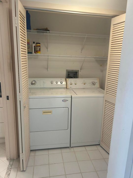 En Venta: $399,000 (2 camas, 2 baños, 1535 Pies cuadrados)