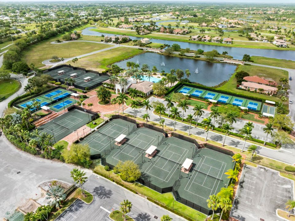 待售: $1,225,000 (3 贝兹, 4 浴室, 3181 平方英尺)