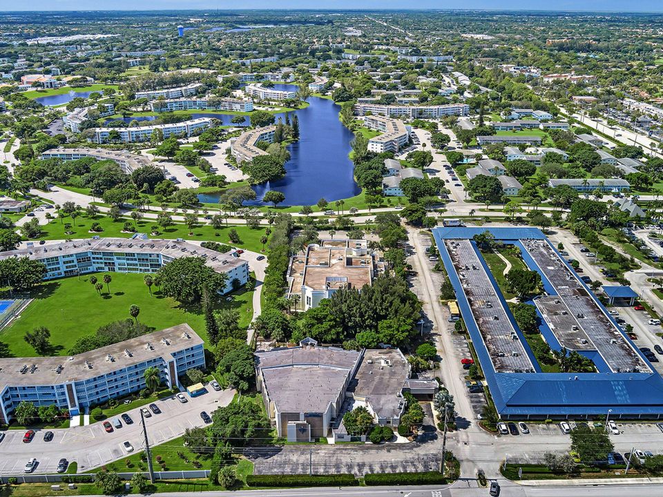 待售: $69,999 (1 贝兹, 1 浴室, 700 平方英尺)