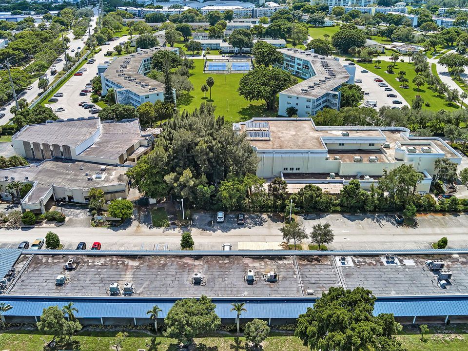 待售: $69,999 (1 贝兹, 1 浴室, 700 平方英尺)