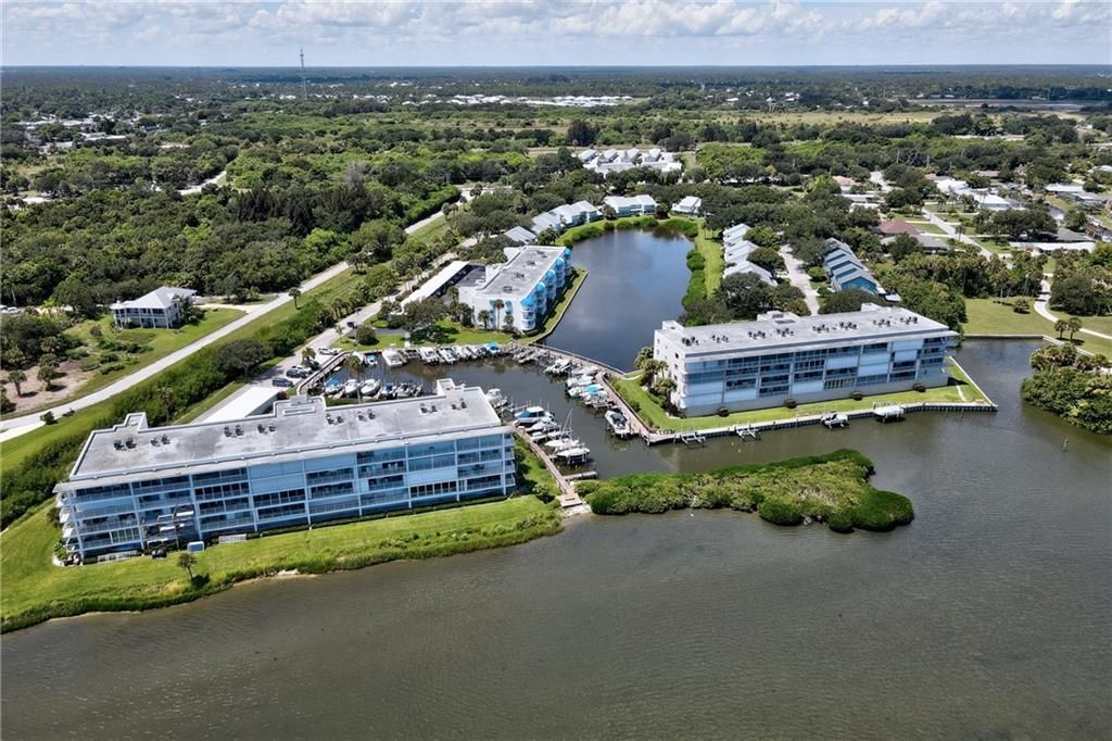 出租: $3,000 (2 贝兹, 2 浴室, 1510 平方英尺)